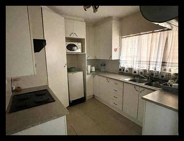 1 BEDROOM APARTMENT FOR SALE IN CROYDON